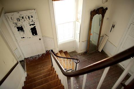 La maison Taylor-Whittle a 231 ans et est restée vacante pendant plus d’une décennie.  – Le Virginian-Pilot