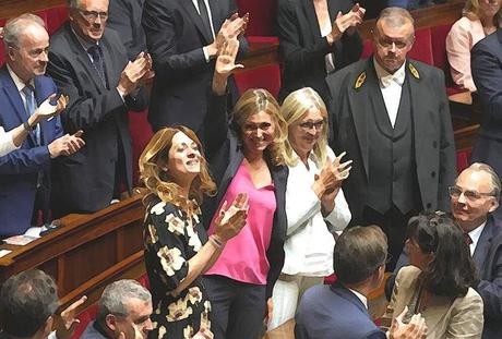 XVIe Législature : les femmes prennent le pouvoir dans l’hémicycle