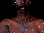 photographe autochtone remporte Prix national portrait pour image Silent Strength