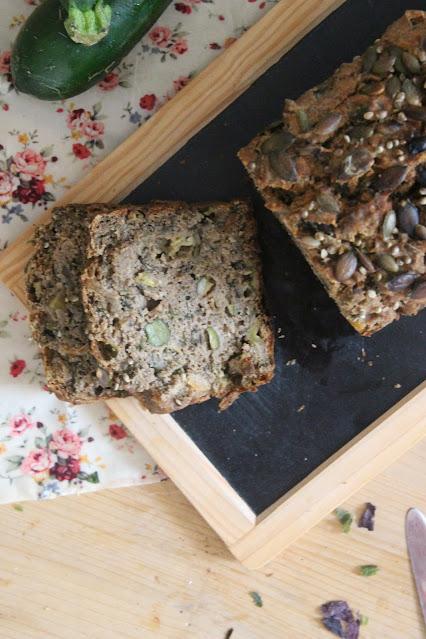 Cake aux courgettes, algues et citron confit