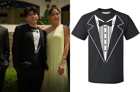 Promised land :  Junior’s tuxedo t-shirt in S1E01