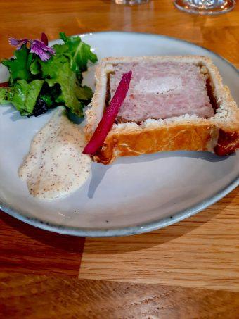 Pâté en croûte © Patrick Faus. Pâté en croûte © Patrick Faus.