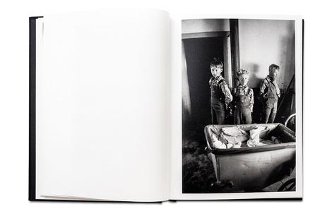 LARRY TOWELL – THE MENNONITES