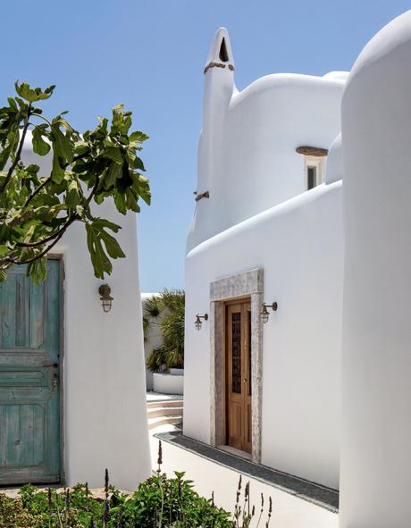 maison blanche arrondie architecture île grecque