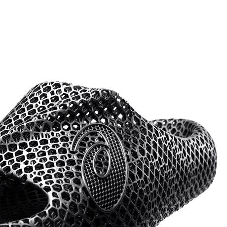 ASICS innove avec sa nouvelle slide imprimée en 3D ASICS innove avec sa nouvelle slide imprimée en 3D