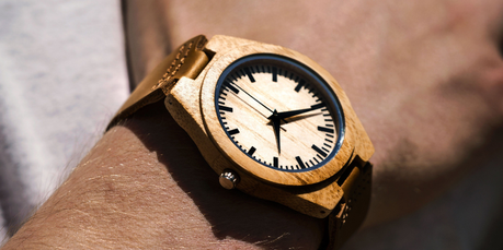 Zoom : les bracelets et montres en bois