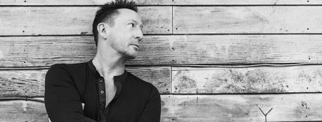 John Lennon a dit un jour que son fils Julian aurait préféré avoir Paul McCartney comme père : “Malheureusement, il m’a eu”.