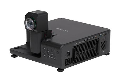 Fujifilm FP-Z6000 : le premier vidéoprojecteur ultra courte focale avec un objectif à lentille rotative