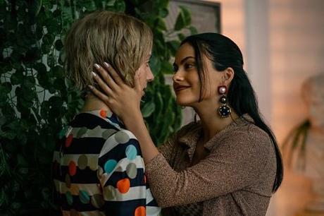 Premières images officielles pour Do Revenge de Jennifer Kaytin Robinson