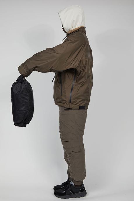 Meanswhile dévoile « Overprotection », sa collection FW22 Meanswhile dévoile « Overprotection », sa collection FW22