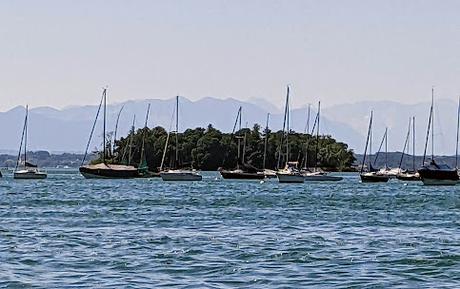 Wanderung in Possehofen unter der Sonne von Sisi —38 Bilder / 38 photos — Promenade à Possenhofen sous le soleil de Sissi