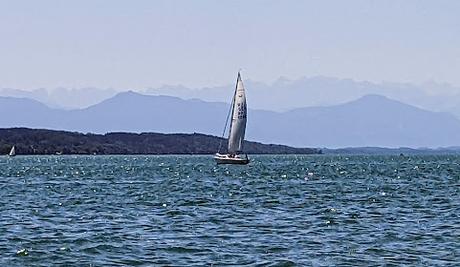 Wanderung in Possehofen unter der Sonne von Sisi —38 Bilder / 38 photos — Promenade à Possenhofen sous le soleil de Sissi