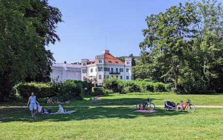 Wanderung in Possehofen unter der Sonne von Sisi —38 Bilder / 38 photos — Promenade à Possenhofen sous le soleil de Sissi