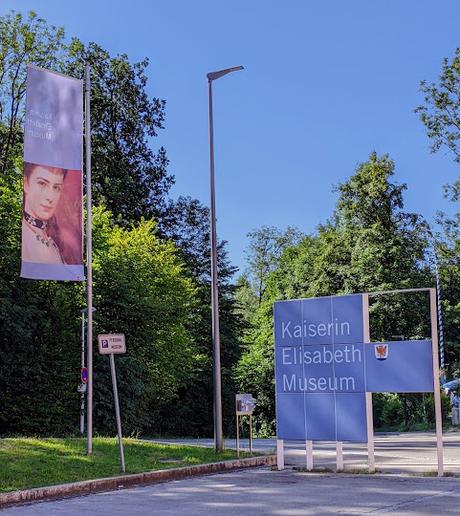 Wanderung in Possehofen unter der Sonne von Sisi —38 Bilder / 38 photos — Promenade à Possenhofen sous le soleil de Sissi