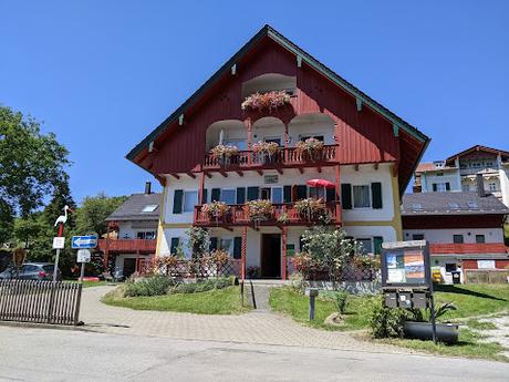 Wanderung in Possehofen unter der Sonne von Sisi —38 Bilder / 38 photos — Promenade à Possenhofen sous le soleil de Sissi