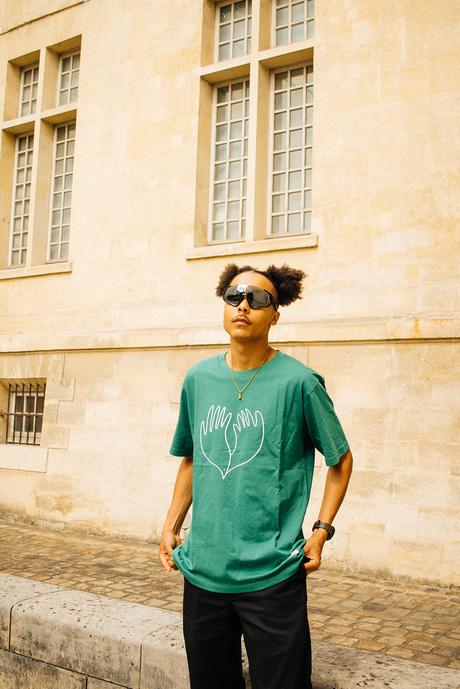 Uniqlo rassemble des artistes et athlètes autour de sa collection « Peace for All » Uniqlo rassemble des artistes et athlètes autour de sa collection « Peace for All »