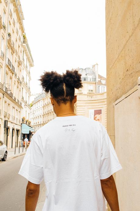 Uniqlo rassemble des artistes et athlètes autour de sa collection « Peace for All » Uniqlo rassemble des artistes et athlètes autour de sa collection « Peace for All »