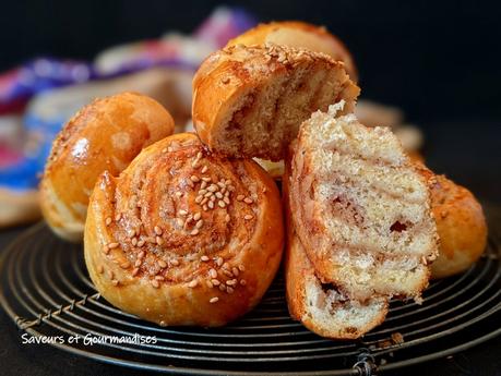 Brioches au Tahini et au Sésame.