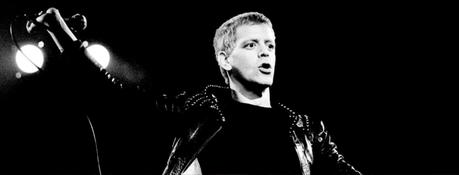 Exploration de la relation amour/haine de Lou Reed avec les Beatles