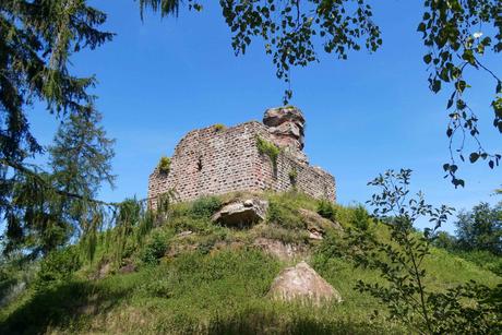 Hohenbourg Castle © Steffen 962 - licence [CC BY-SA 4.0] from Wikimedia Commons