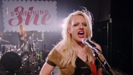 A rationalisé Her Smell Elisabeth Moss en chanson dans un portrait fulgurant de la dépendance