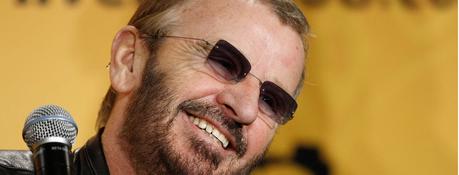 Comment une maladie mortelle a permis à Ringo Starr d'apprendre la batterie.
