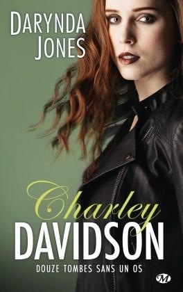 Couverture Charley Davidson, tome 12 : Douze tombes sans un os
