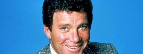 Revoyez la reprise déséquilibrée de William Shatner de la chanson des Beatles “Lucy In the Sky with Diamonds”. Revoyez la reprise déséquilibrée de William Shatner de la chanson des Beatles “Lucy In the Sky with Diamonds”.