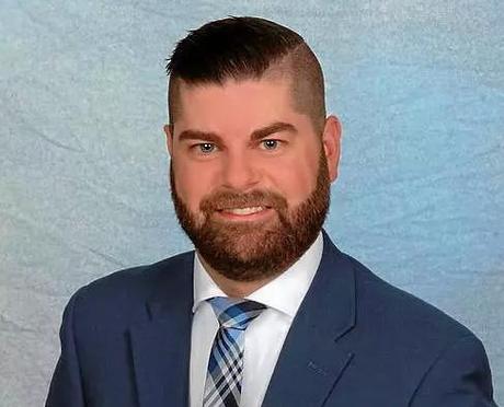 Le Mâle est Encore Las