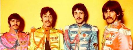 Vente d'autographes des Beatles lors du Royal Variety Performance