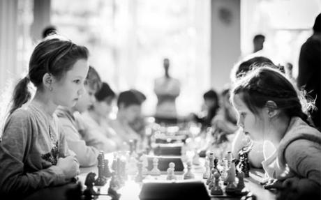 Échecs et maths : le jeu du roi dans l’éducation en France et à l’étranger