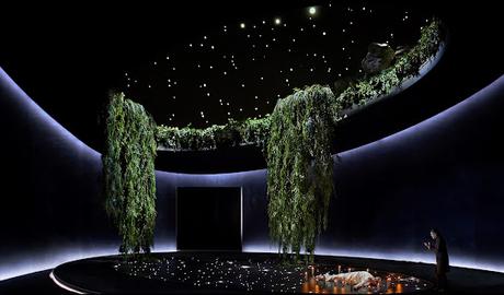 Bayreuth 2022 —  L'univers constellé du Tristan de Roland Schwab