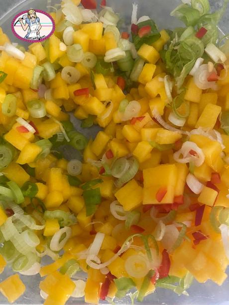 Les croquettes au crabe et leur mayonnaise à la mangue Les croquettes au crabe et leur mayonnaise à la mangue