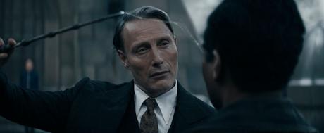 Animaux Fantastiques Mads Mikkelsen pense Johnny Depp pourrait faire retour dans franchise