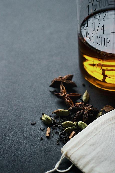 Hivernez votre cocktail au whisky : Faites un Old Fashioned au miel Chai