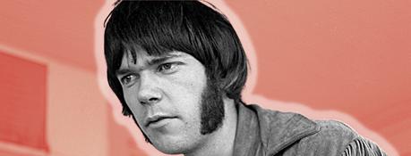 Comment Paul McCartney a réagi lorsque Neil Young a chanté la chanson des Beatles “I Saw Her Standing There” en enlevant les paroles.