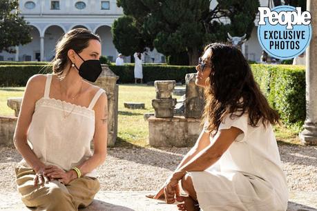 Premières images officielles pour Without Blood d'Angelina Jolie