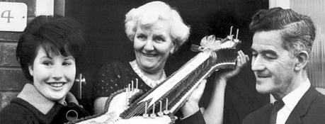 George Harrison ne comprenait pas pourquoi sa mère répondait au courrier des fans George Harrison ne comprenait pas pourquoi sa mère répondait au courrier des fans