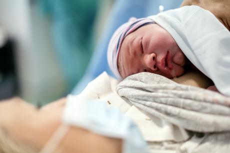 L'allaitement maternel favorise le développement de l’immunité chez le bébé, et parfois 