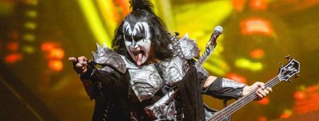 GENE SIMMONS REMERCIE RINGO STARR D'AVOIR CHANGÉ SA VIE