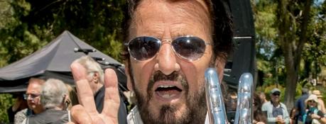 Ringo Starr, le chanteur des Beatles, est “sûr que Boris Johnson trouvera un autre emploi”.
