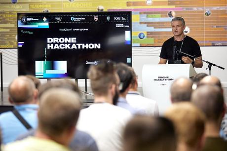 Nouvelles solutions technologiques pour l’armée : le premier hackathon militaire international sur les drones a commencé