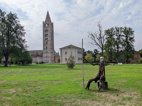 Les bois flottés animaliers de l'abbaye de Pomposa en Romagne