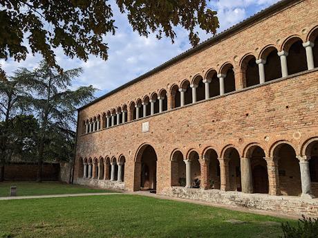 Abbaye romane de Pomposa en Romagne — Reportage photographique —  30 photos