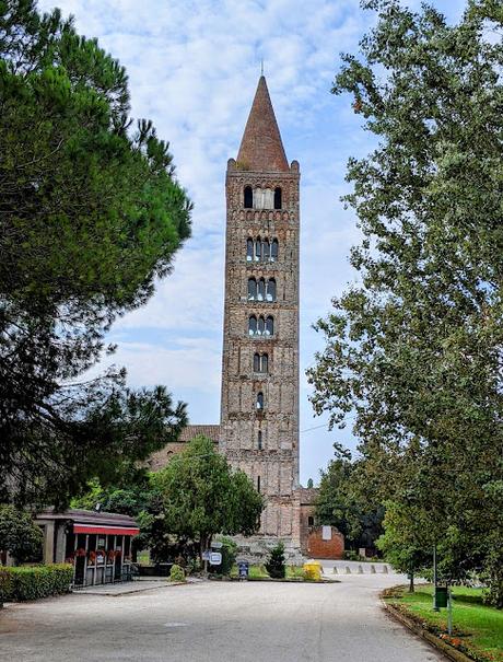 Abbaye romane de Pomposa en Romagne — Reportage photographique —  30 photos