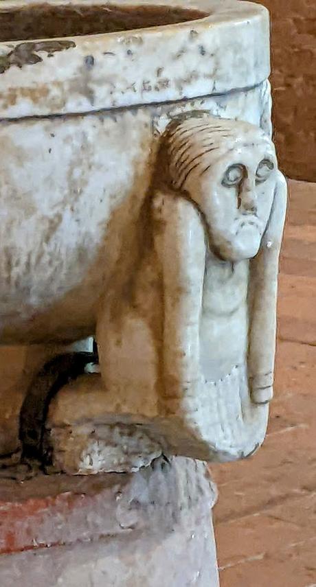 Abbaye romane de Pomposa en Romagne — Reportage photographique —  30 photos