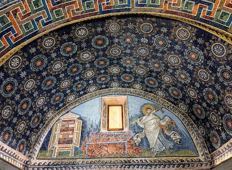 Ravenna — Galla Placidia  Mausoleum — 20 photos / 20  Bilder