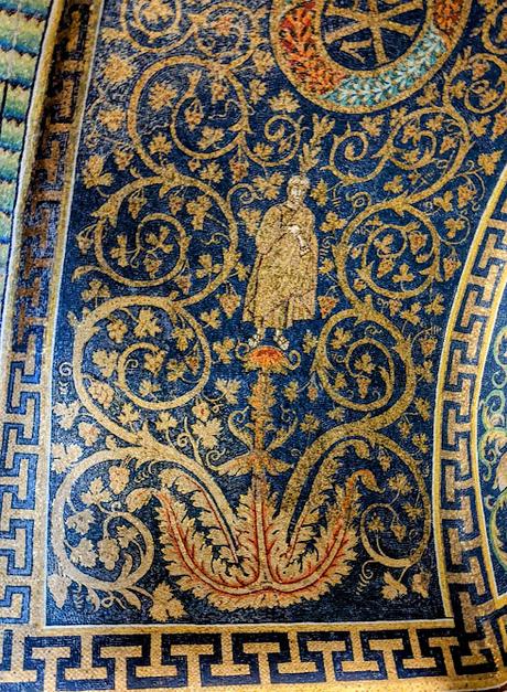 Ravenna — Galla Placidia  Mausoleum — 20 photos / 20  Bilder