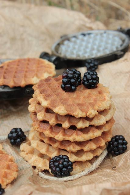 Cuillère et saladier : Gaufrettes ou Gaufres sèches vegan