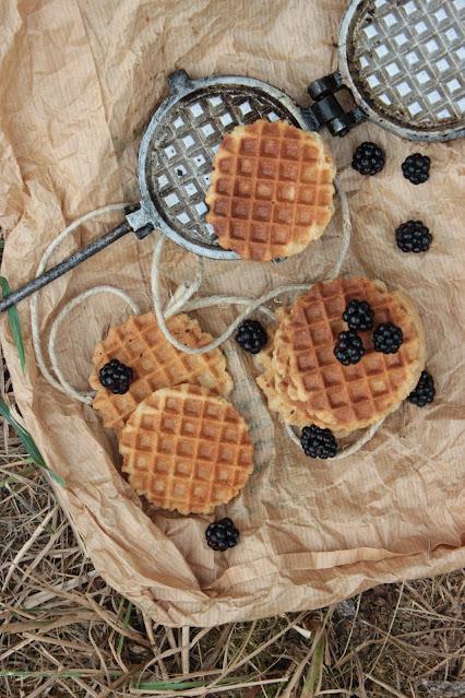 Cuillère et saladier : Gaufrettes ou Gaufres sèches vegan